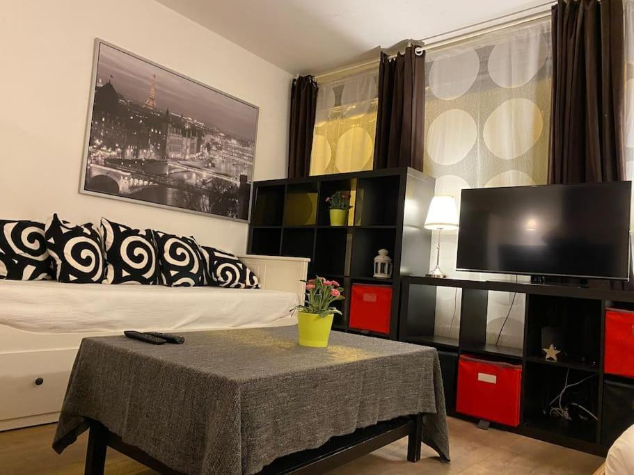 Apartamento Avenue Louise Bruselas Exterior foto